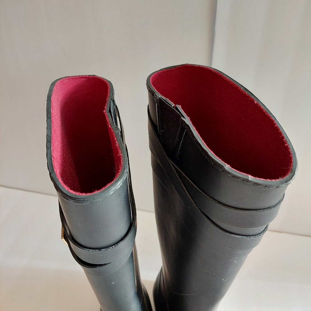 EUC Tommy Hilfiger Women's Coree Rain Boots Rubber Red Knit Fabric lined Size9 - Picture 5 of 10